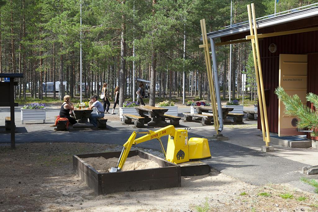 Готель Manamansalo Camping Екстер'єр фото