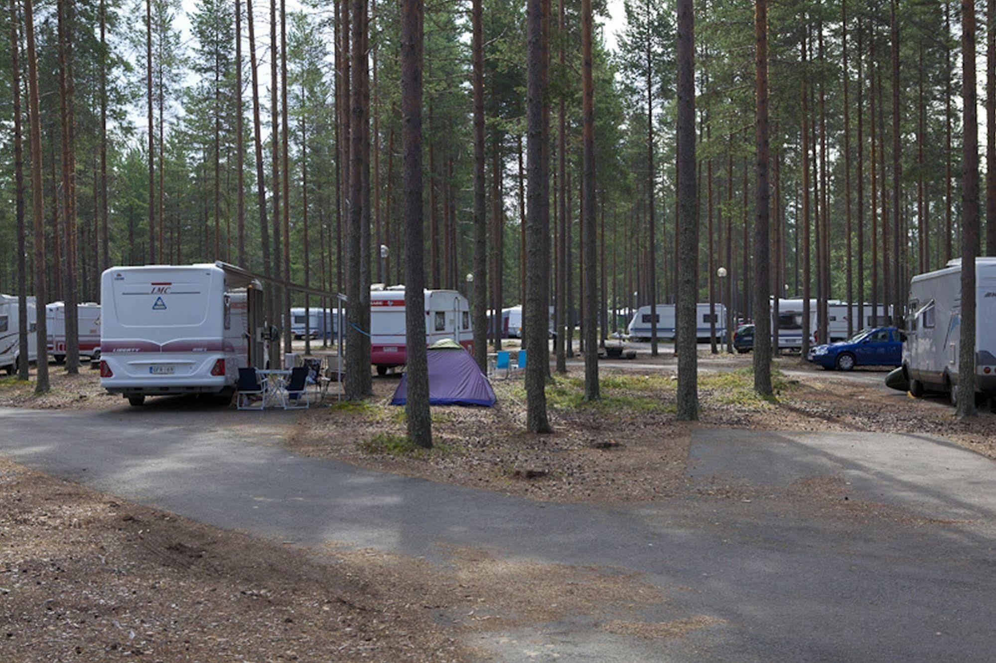 Готель Manamansalo Camping Екстер'єр фото